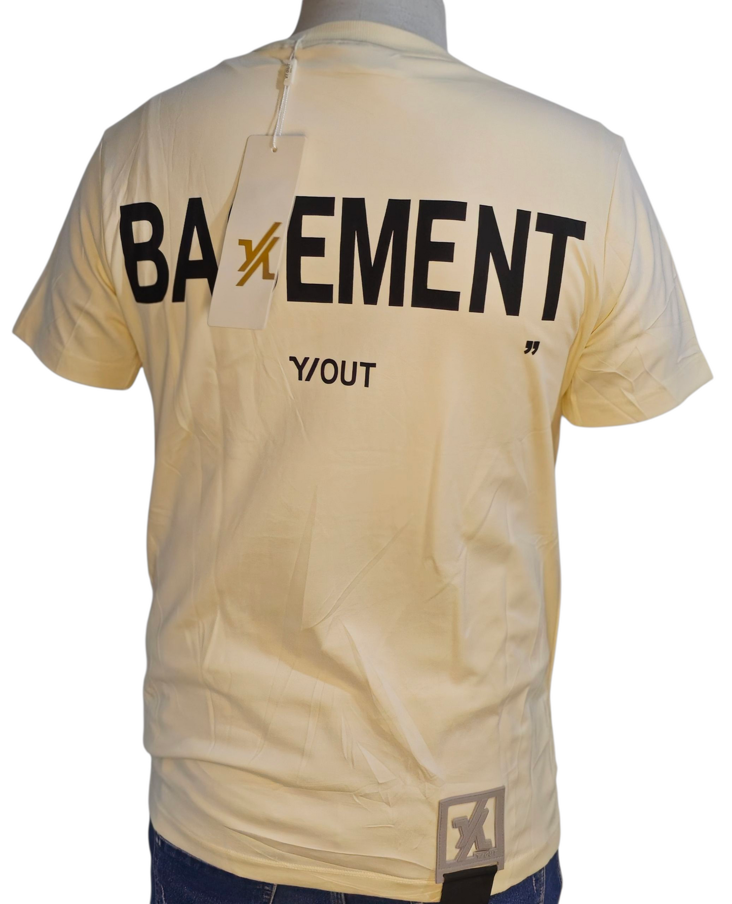 Camisa beige Urbana Y/OUT: Estilo y Comodidad Casual